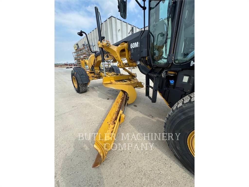 CAT 160M3AWD モーターグレーダー