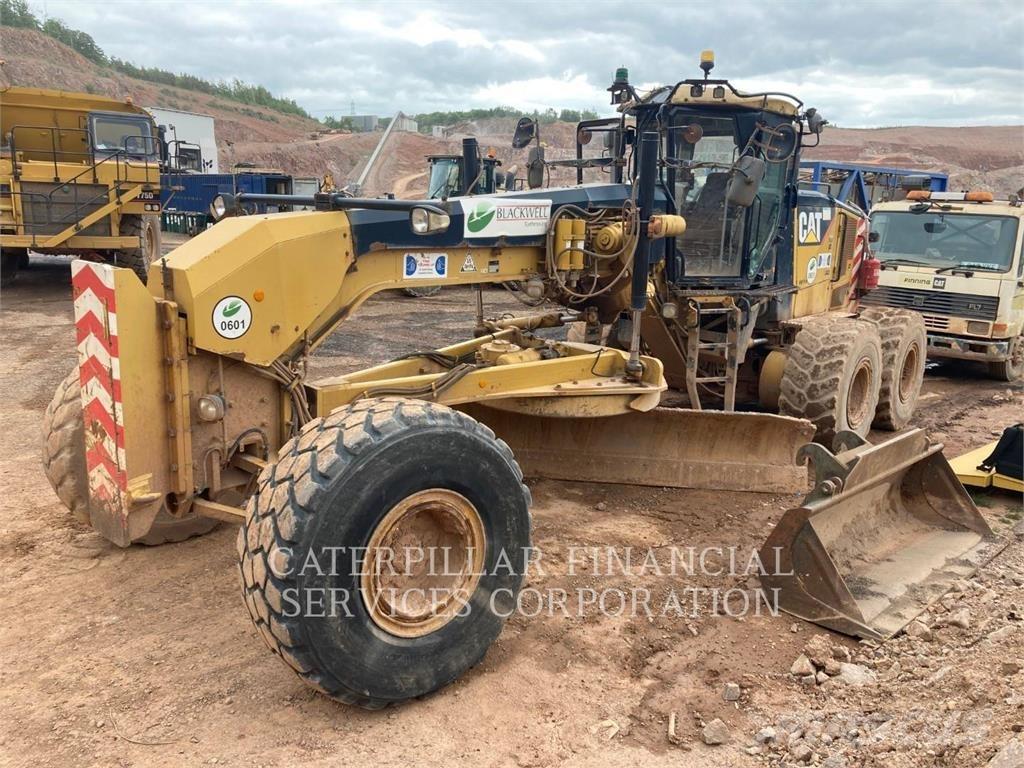 CAT 16M モーターグレーダー