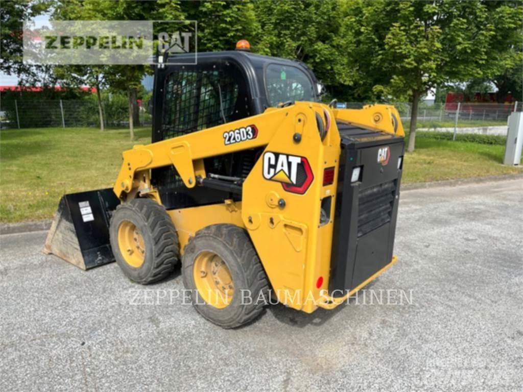 CAT 226D スキッドステアローダー