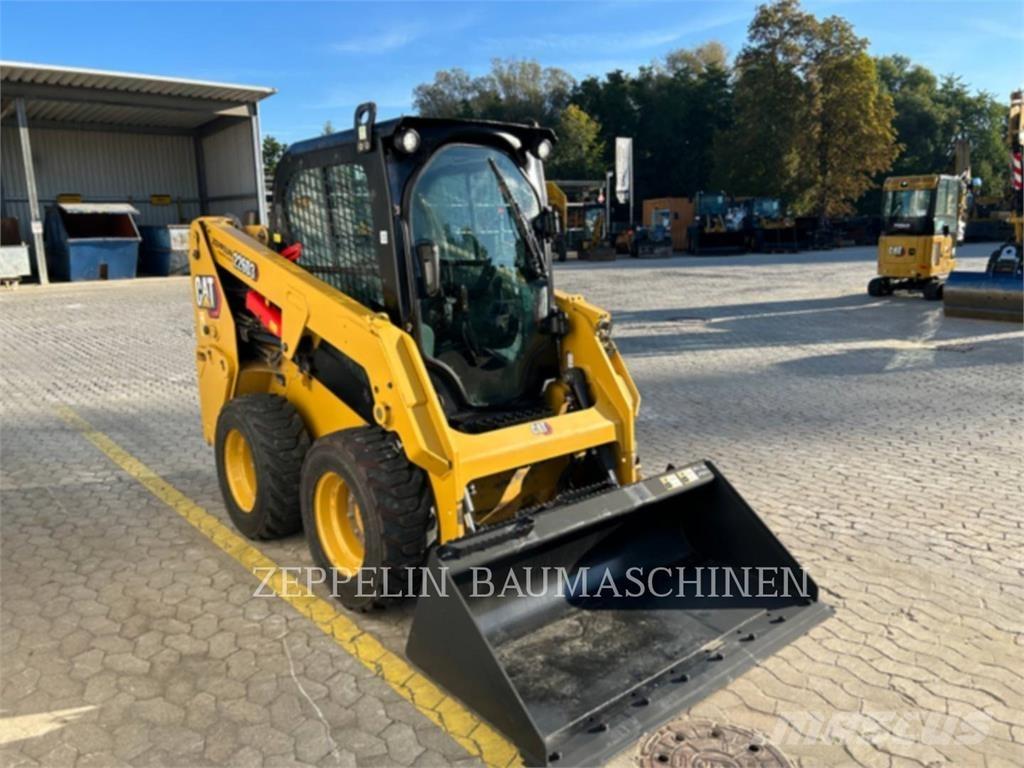CAT 226D スキッドステアローダー