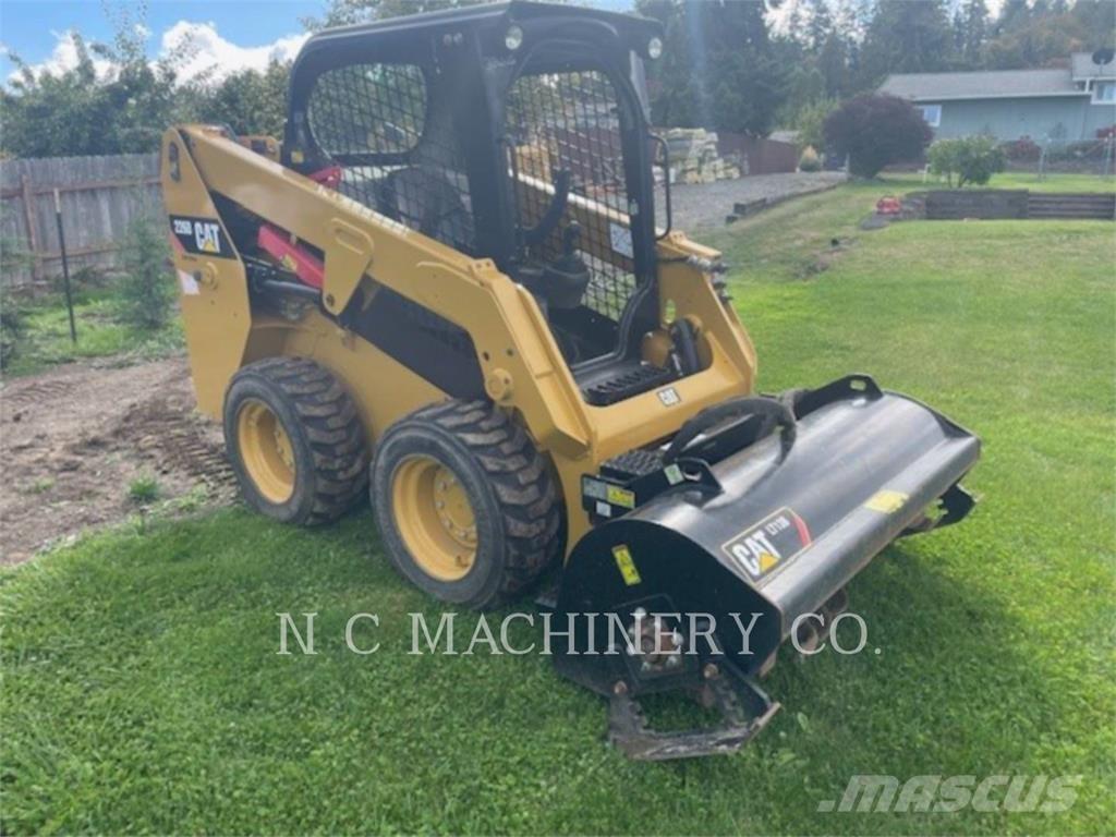 CAT 226D スキッドステアローダー