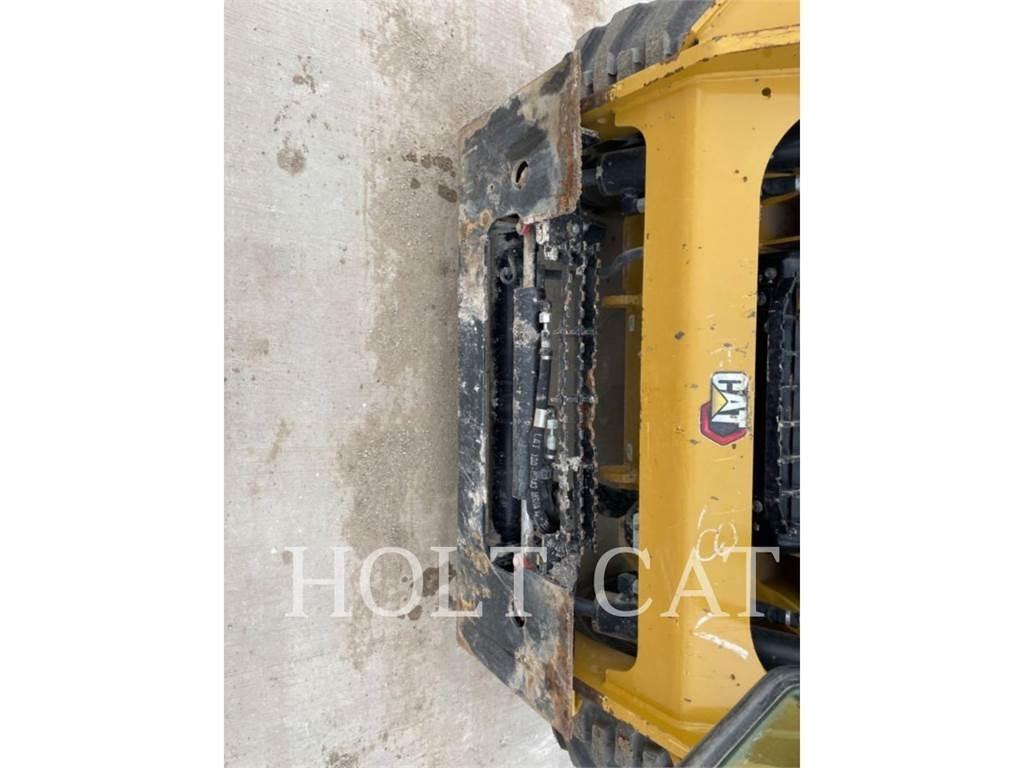 CAT 226D CAB スキッドステアローダー