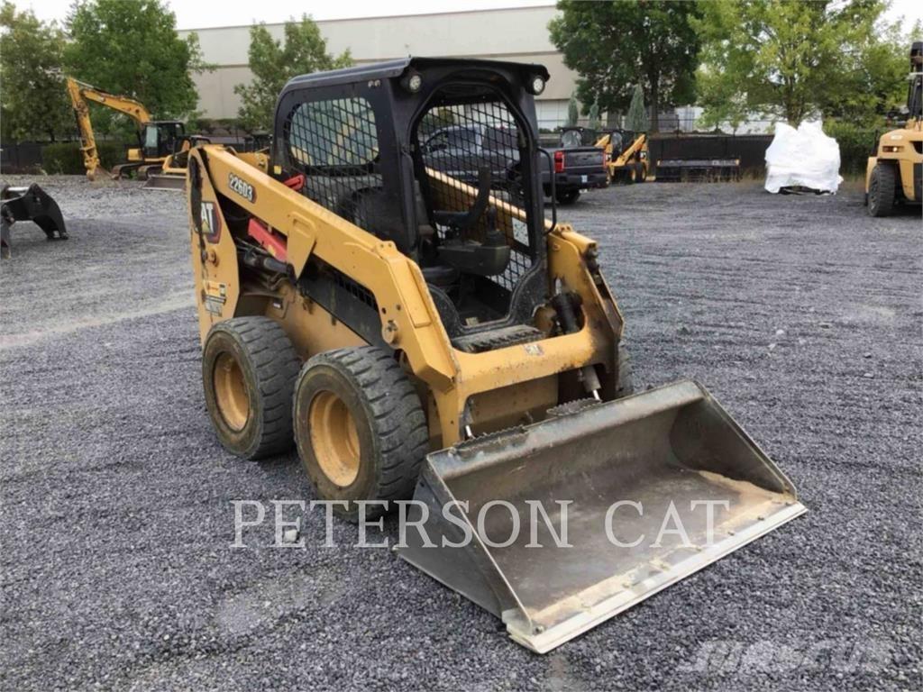 CAT 226D3 スキッドステアローダー