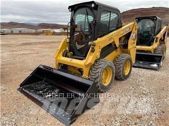 CAT 226D3 C3H2 スキッドステアローダー
