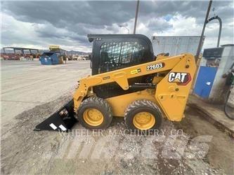 CAT 226D3 C3H2 スキッドステアローダー