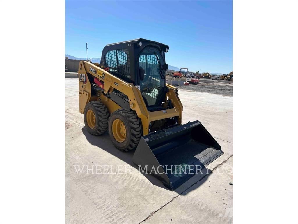 CAT 226D3 C3H2 スキッドステアローダー