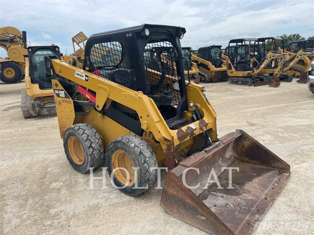 CAT 232D スキッドステアローダー