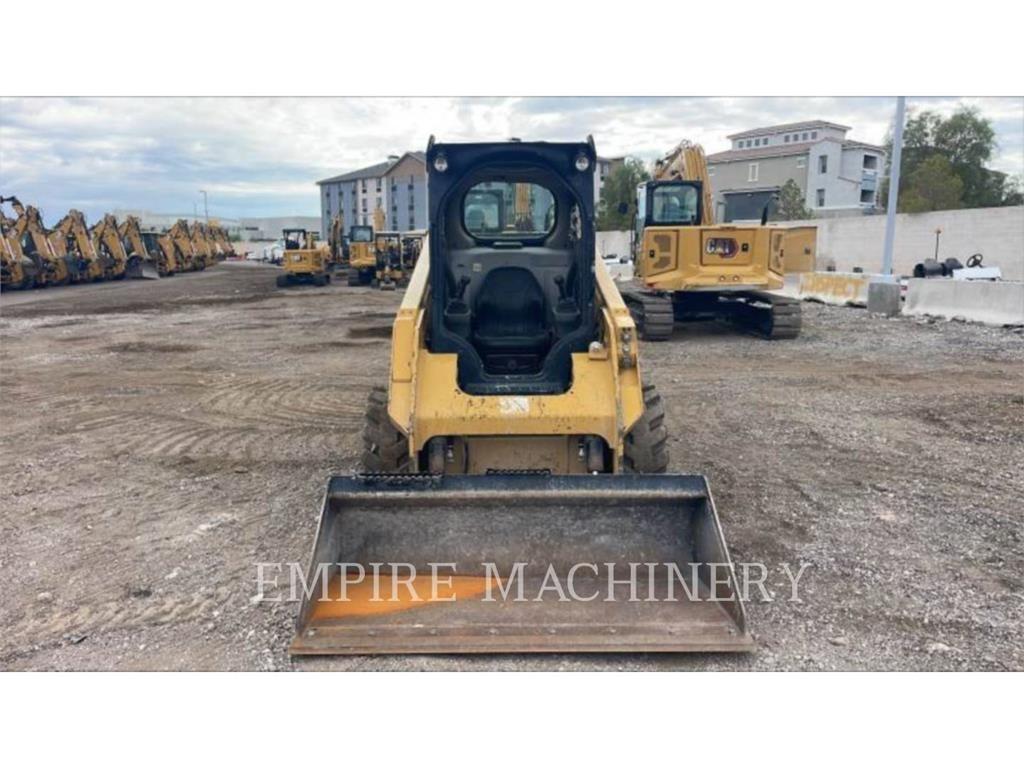 CAT 236D スキッドステアローダー