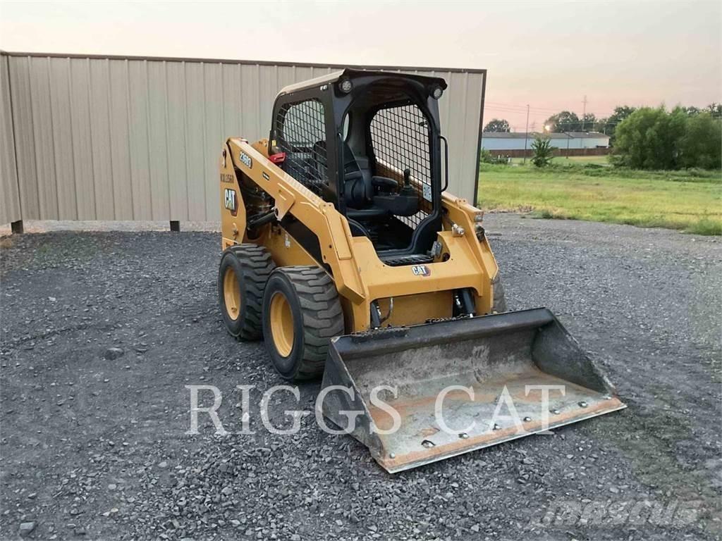 CAT 236D スキッドステアローダー