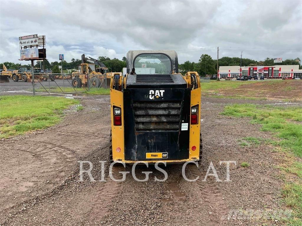 CAT 236D スキッドステアローダー