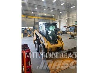 CAT 236D 3 スキッドステアローダー