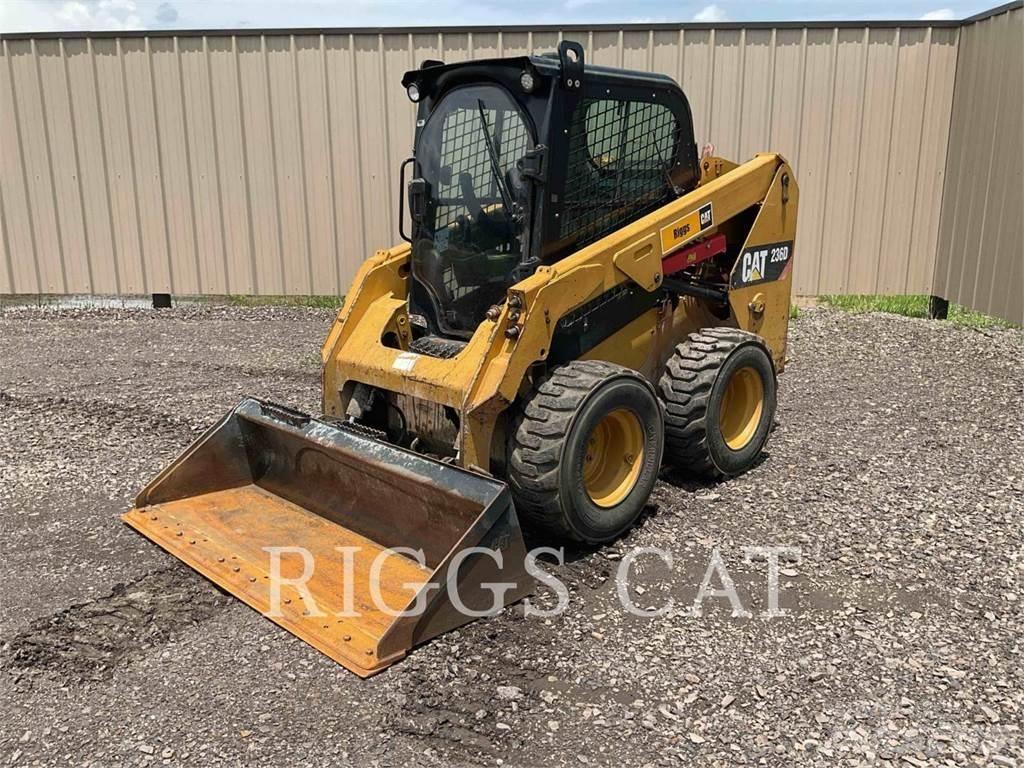 CAT 236D A スキッドステアローダー