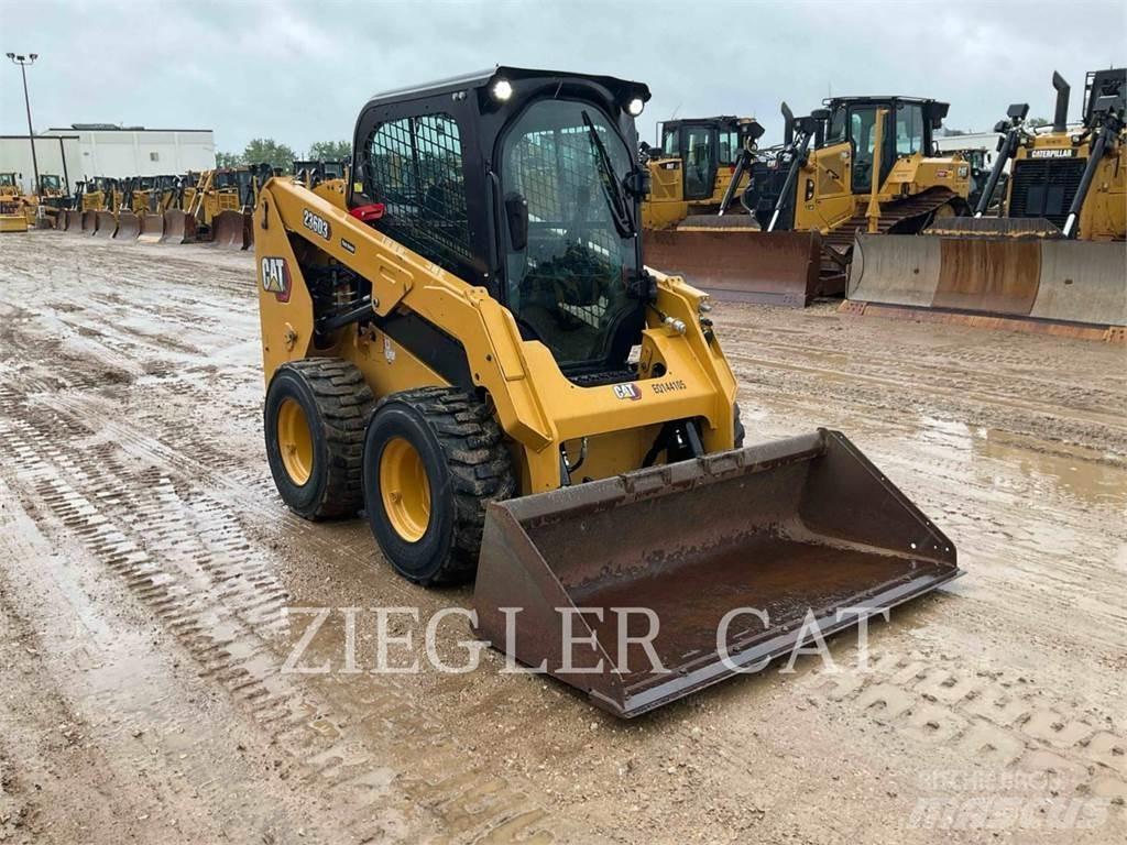 CAT 236D3 スキッドステアローダー
