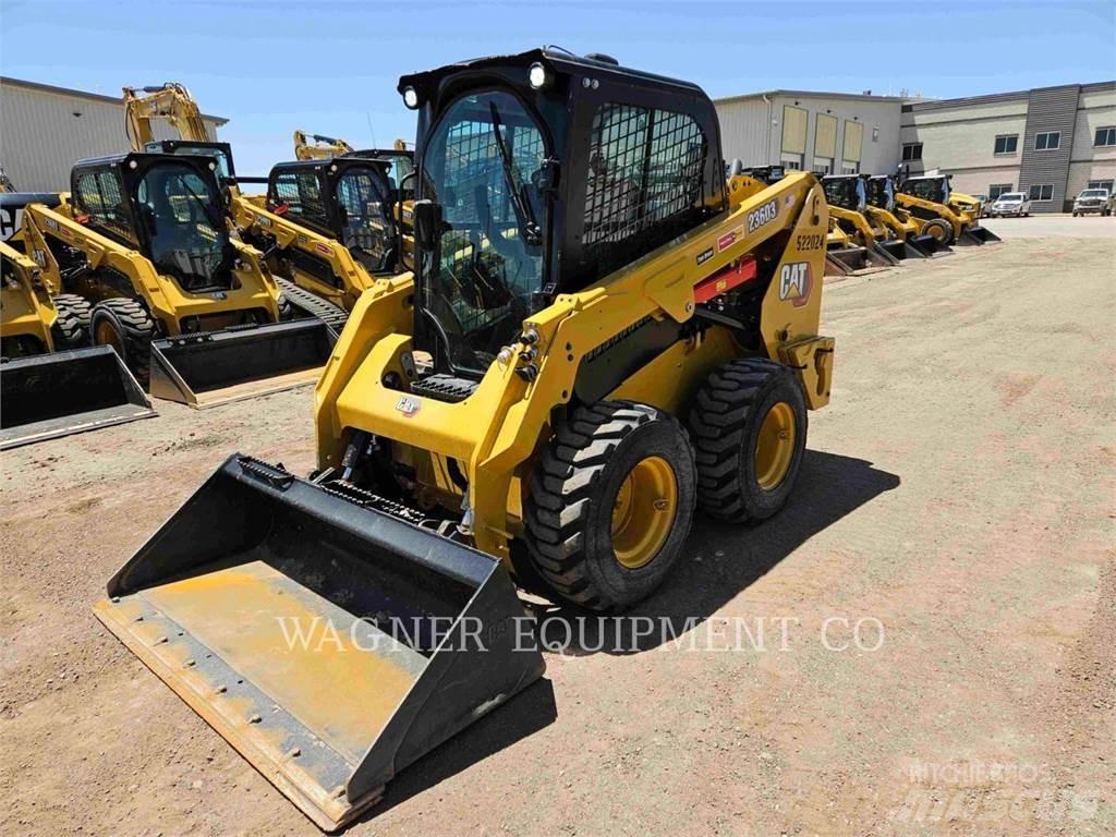 CAT 236D3 スキッドステアローダー