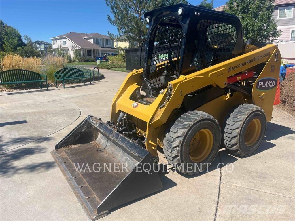 CAT 236D3 スキッドステアローダー
