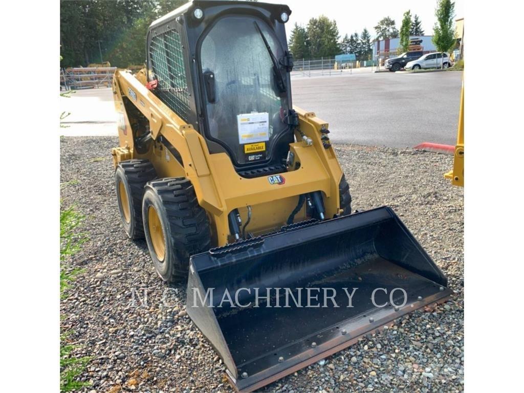 CAT 236D3 H2CB スキッドステアローダー