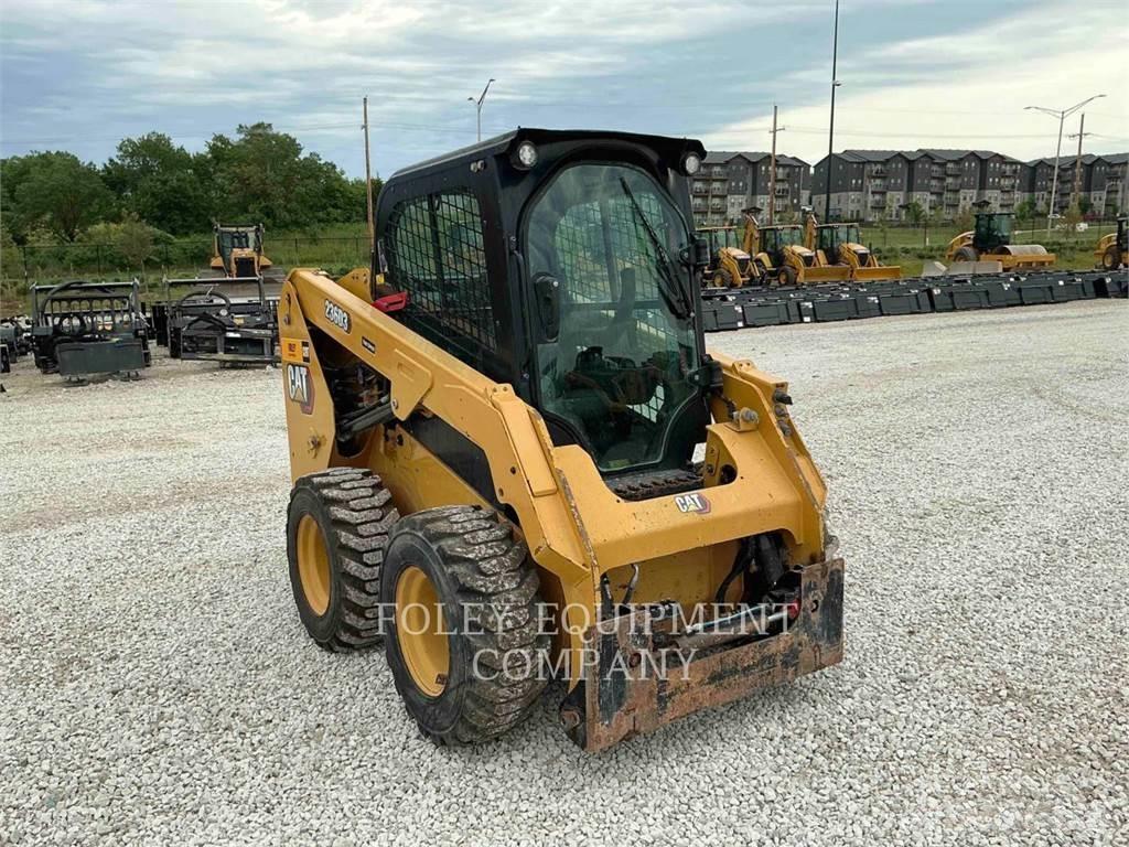 CAT 236D3STD2C スキッドステアローダー