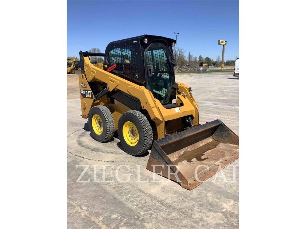 CAT 242D スキッドステアローダー