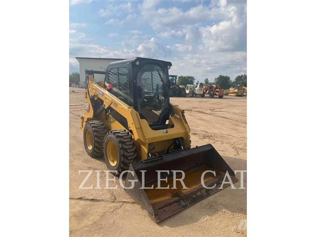 CAT 242D3 スキッドステアローダー