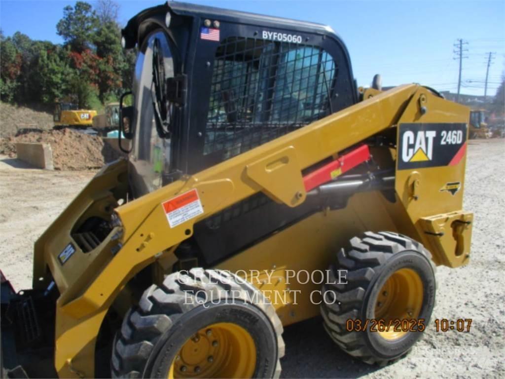CAT 246D スキッドステアローダー