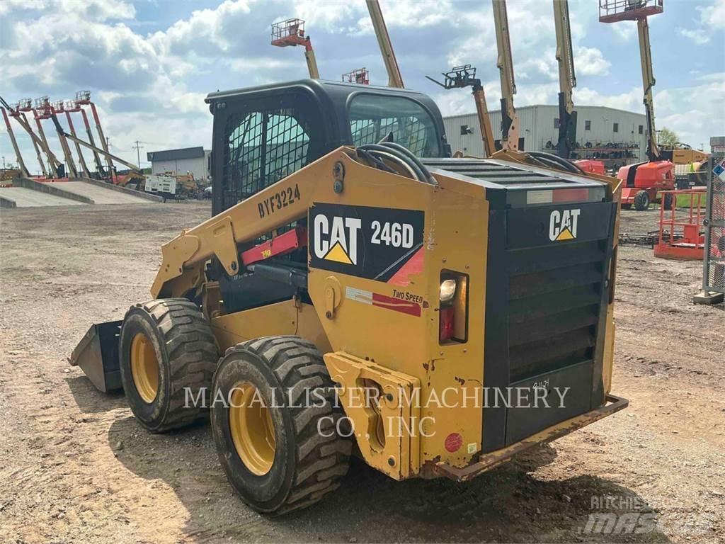 CAT 246D スキッドステアローダー