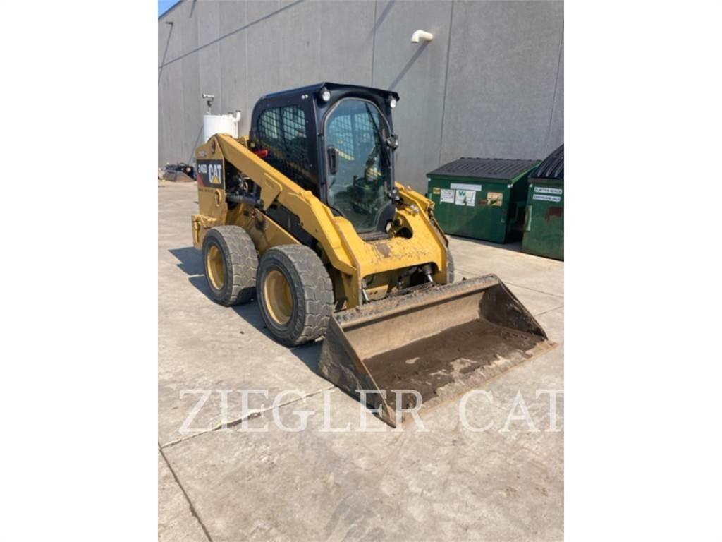 CAT 246D スキッドステアローダー
