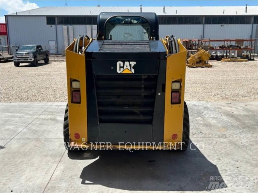 CAT 246D スキッドステアローダー