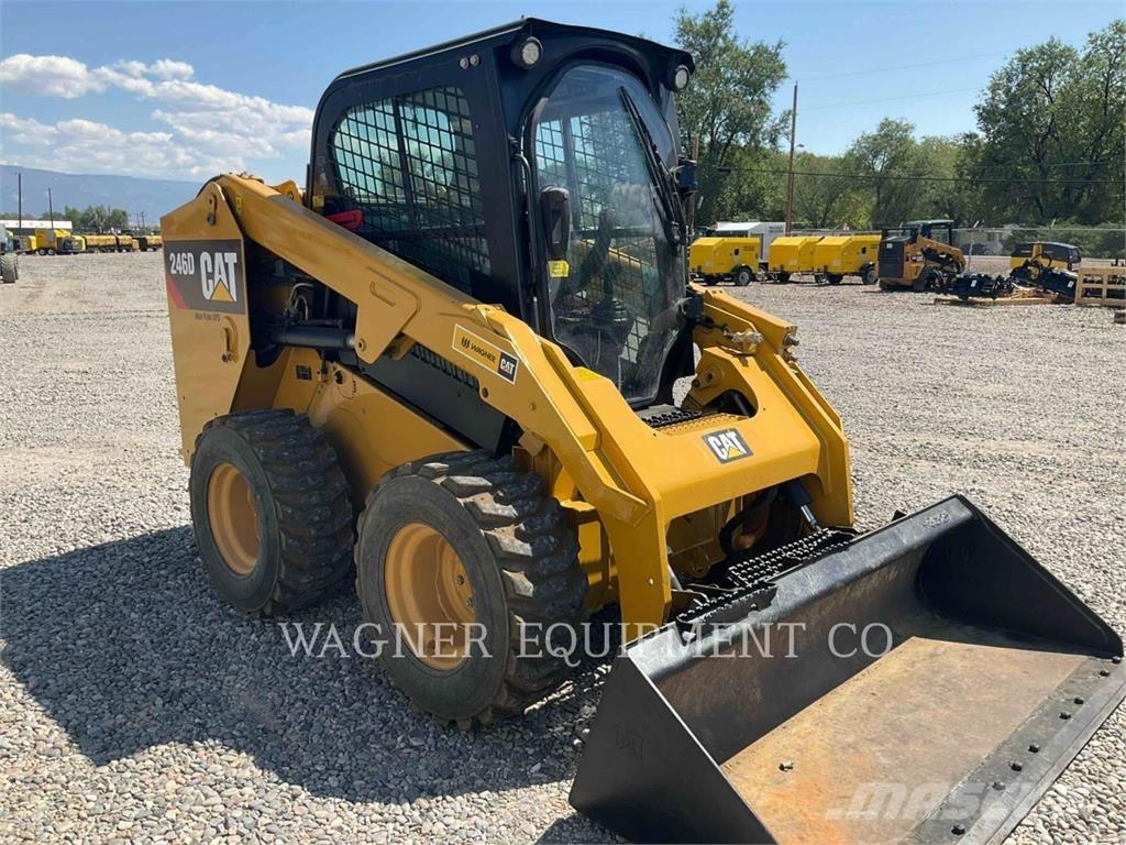 CAT 246D スキッドステアローダー