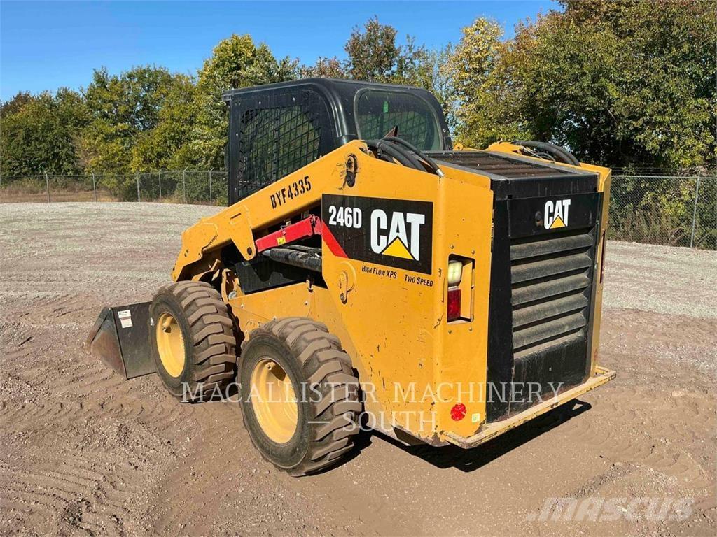 CAT 246D スキッドステアローダー