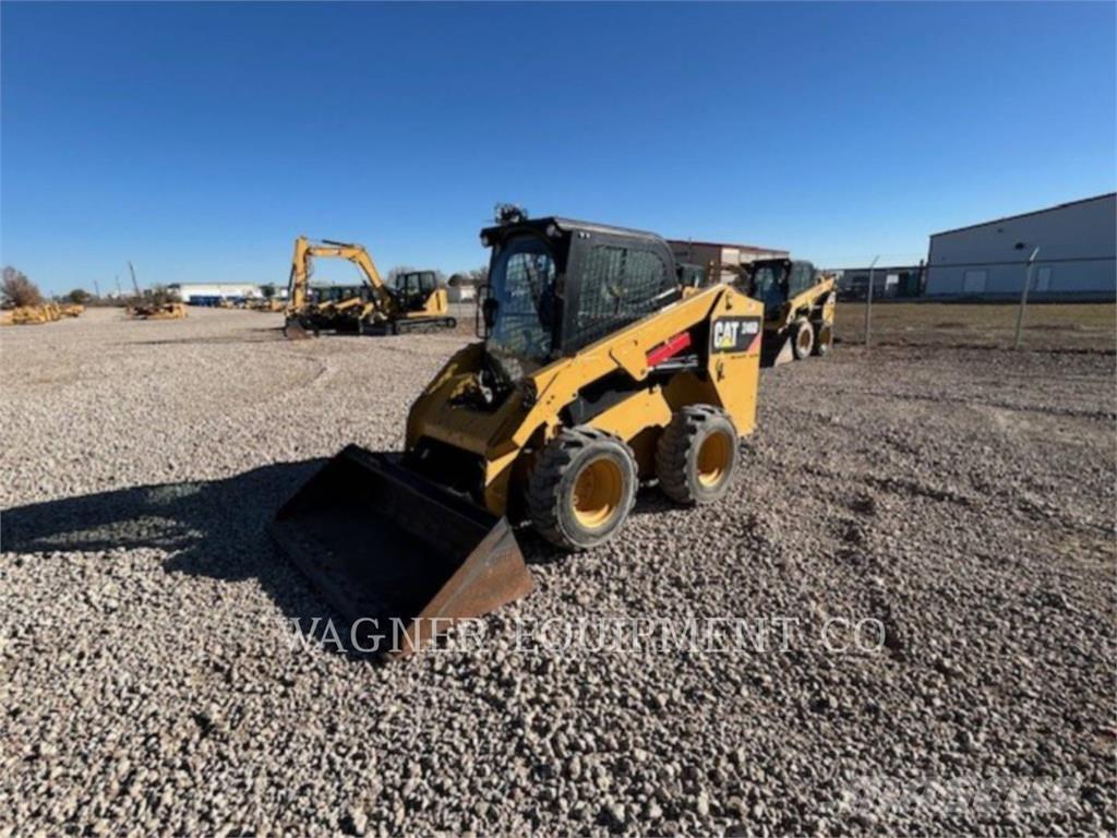 CAT 246D スキッドステアローダー