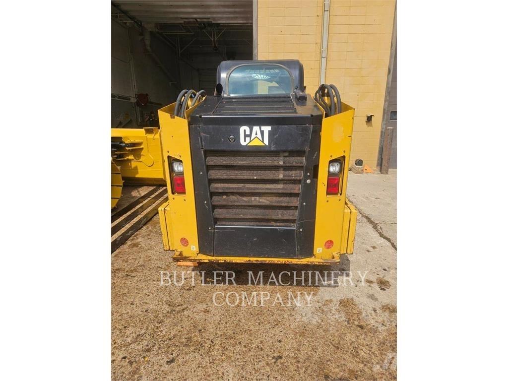 CAT 246D C3H2 スキッドステアローダー