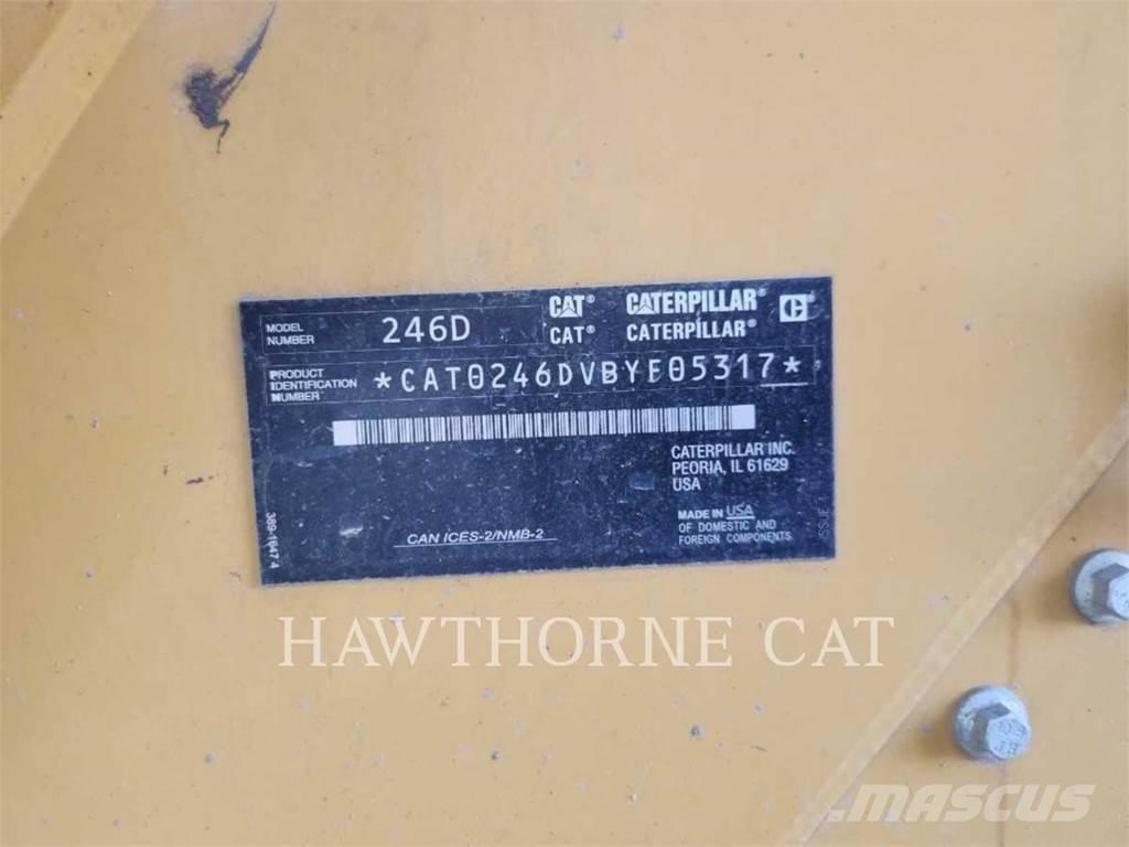 CAT 246D CBHF スキッドステアローダー