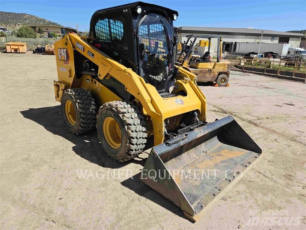 CAT 246D3 スキッドステアローダー