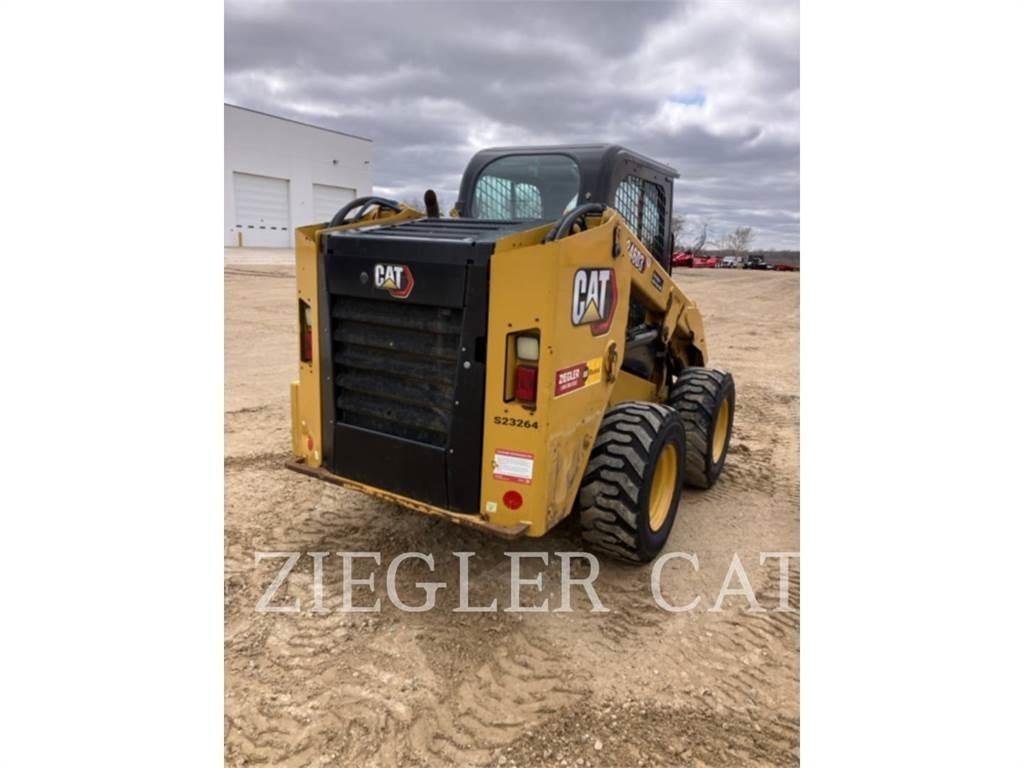 CAT 246D3 スキッドステアローダー