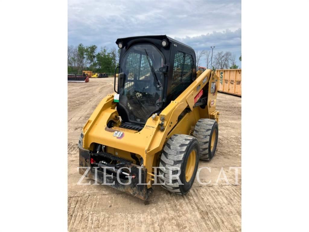 CAT 246D3 スキッドステアローダー