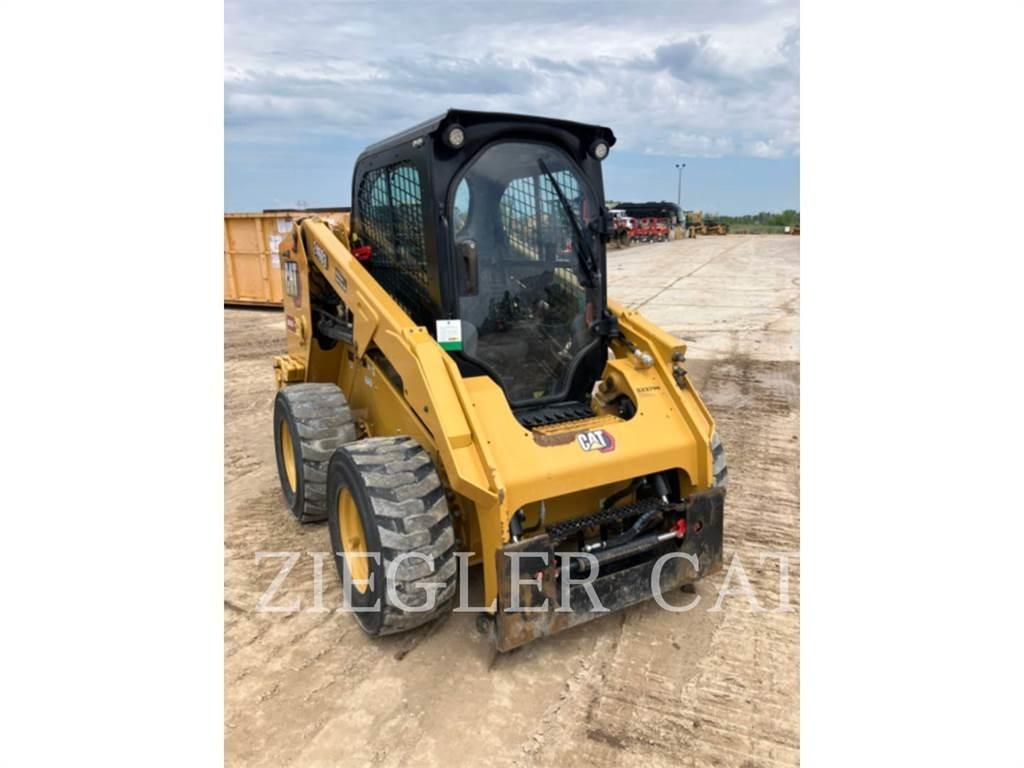 CAT 246D3 スキッドステアローダー