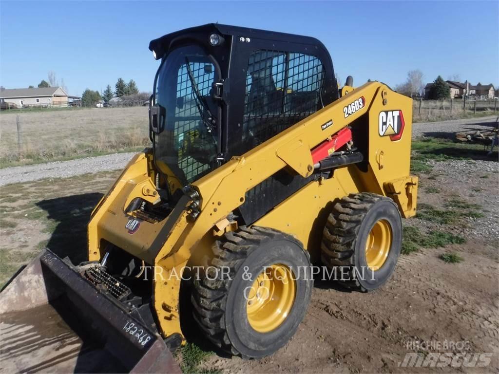 CAT 246D3 スキッドステアローダー