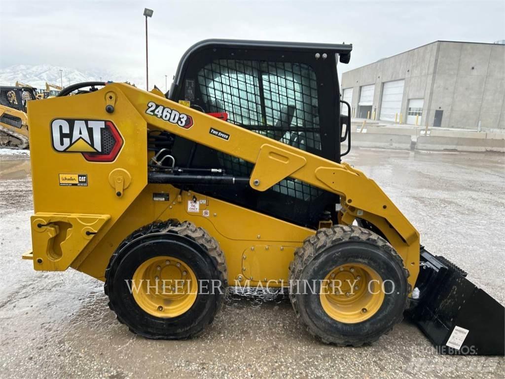CAT 246D3 C3H2 スキッドステアローダー