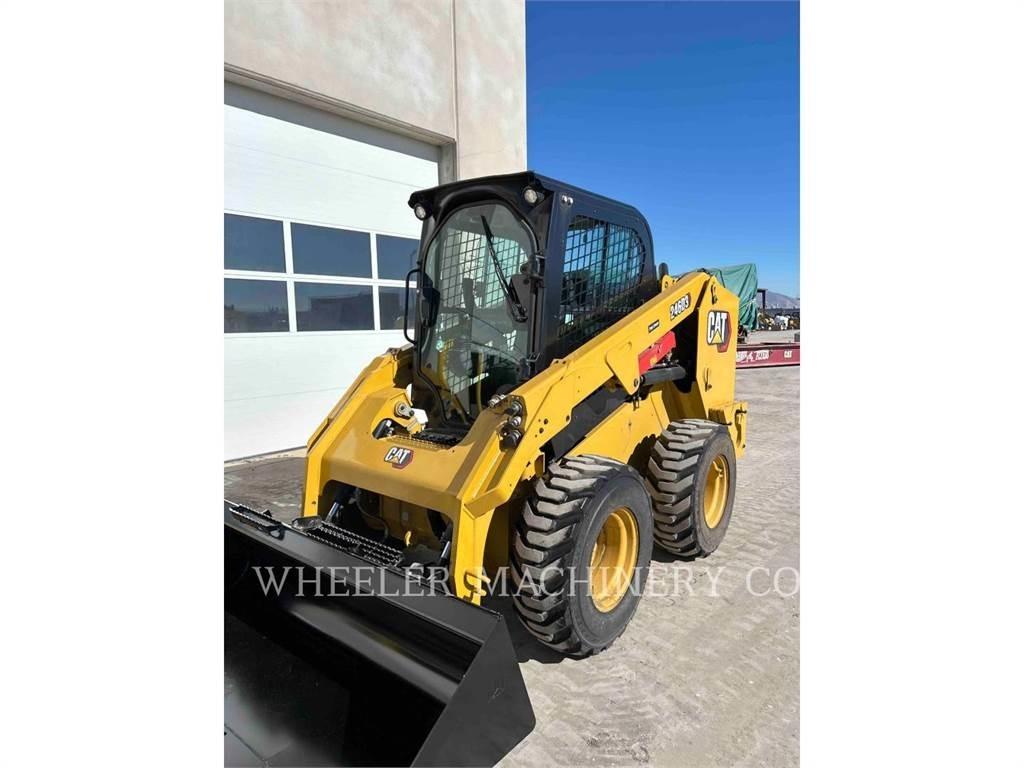 CAT 246D3 C3H2 スキッドステアローダー