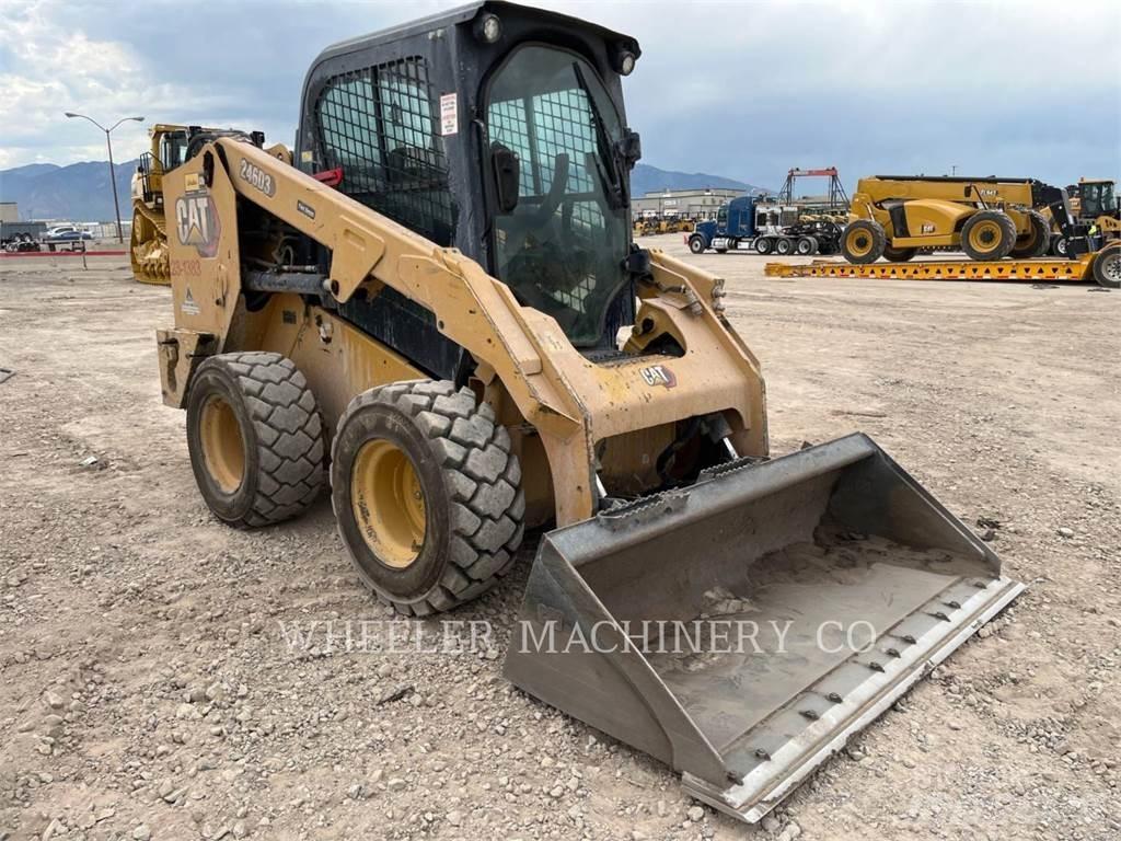 CAT 246D3 C3H2 スキッドステアローダー