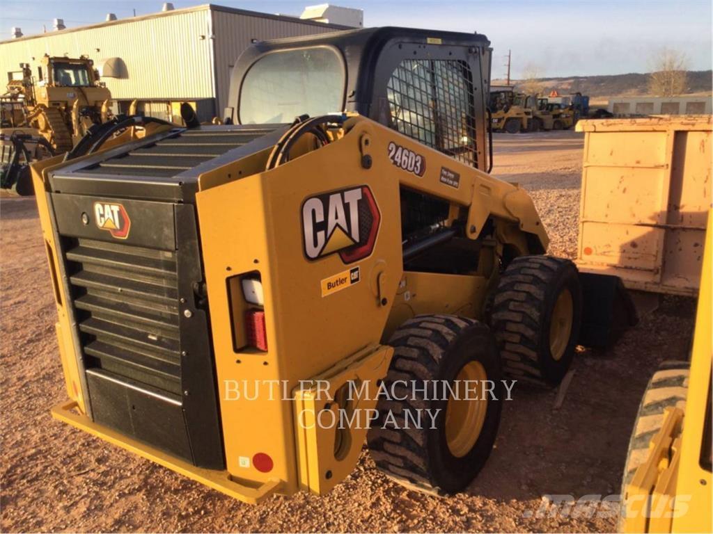 CAT 246D3 C3H3 スキッドステアローダー