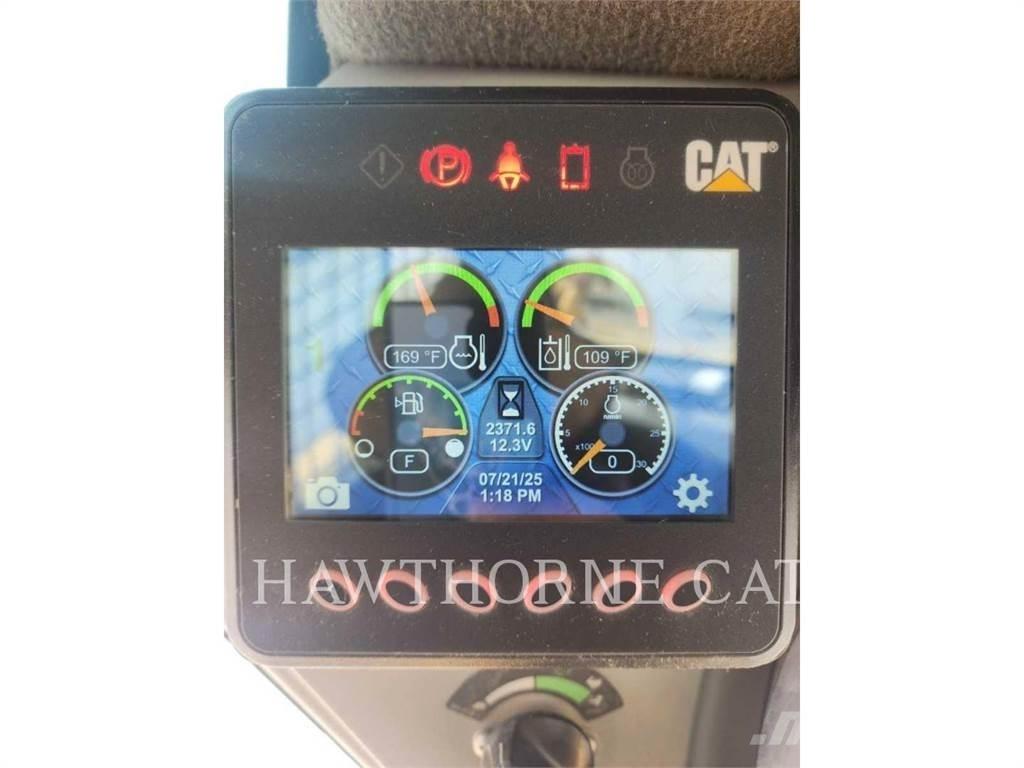 CAT 246D3H2O スキッドステアローダー