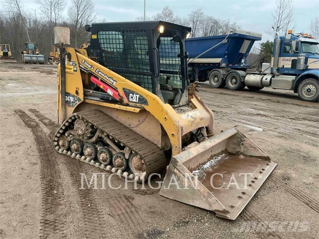 CAT 247B3 AQ スキッドステアローダー