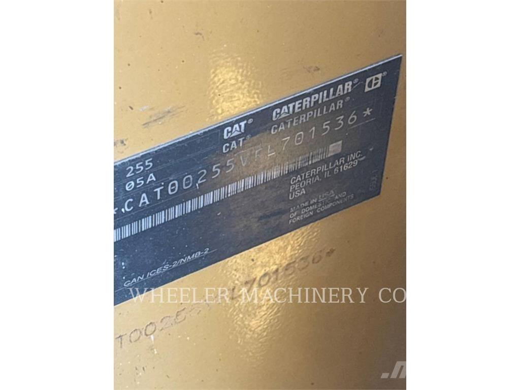 CAT 255 C3HF クローラーローダー