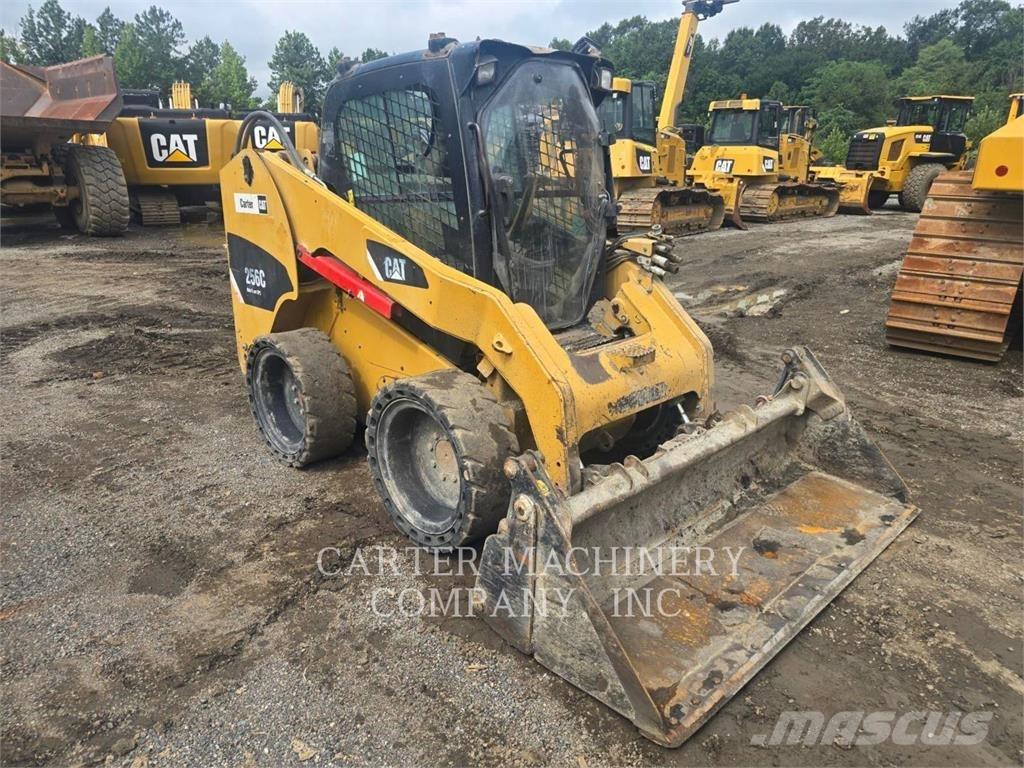 CAT 256C スキッドステアローダー