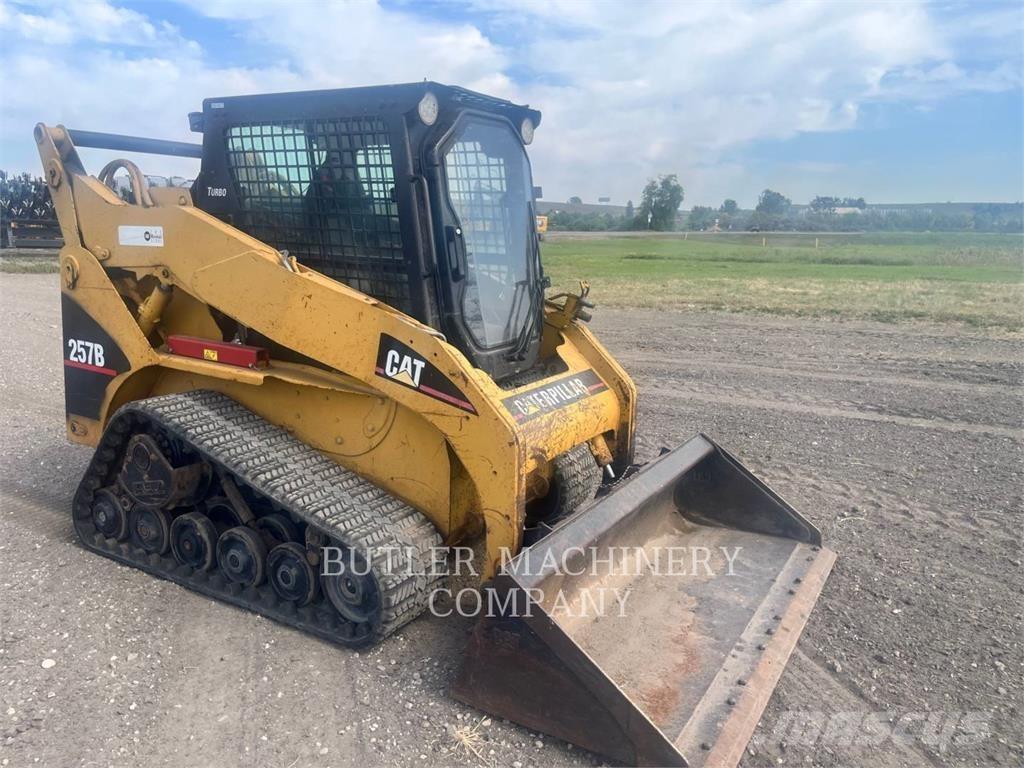 CAT 257B クローラーローダー