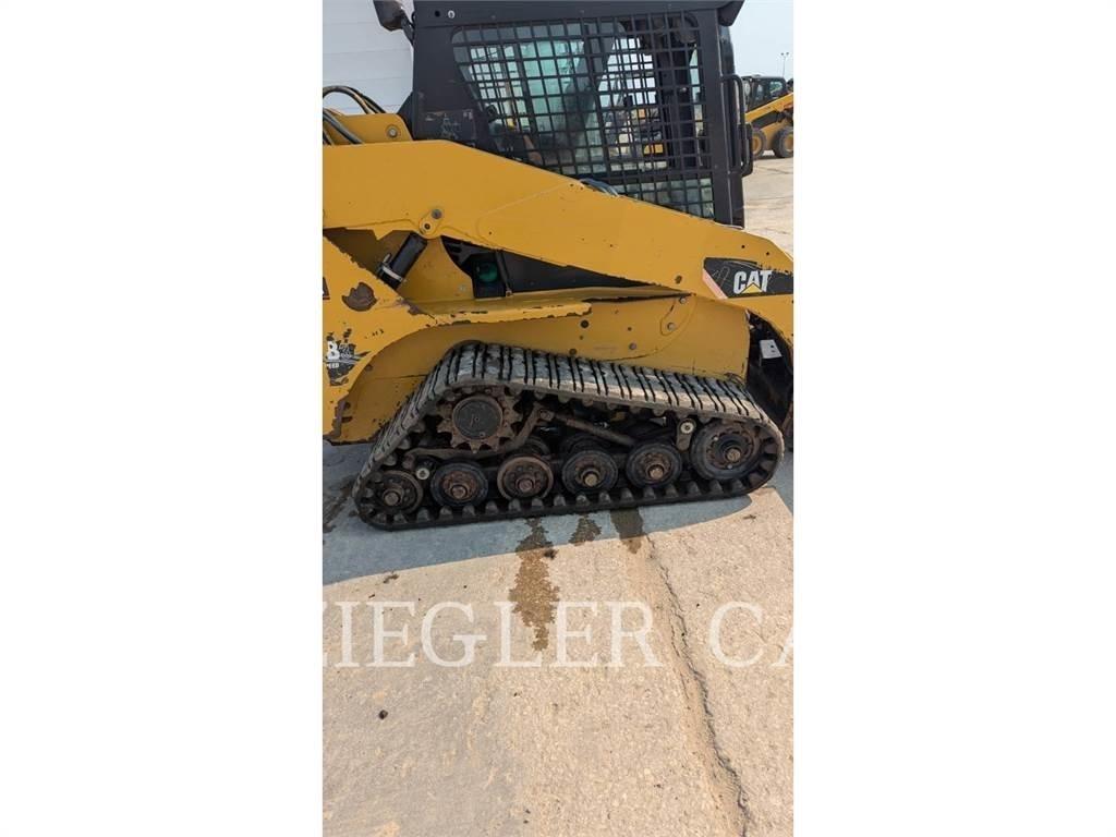CAT 257B3 クローラーローダー