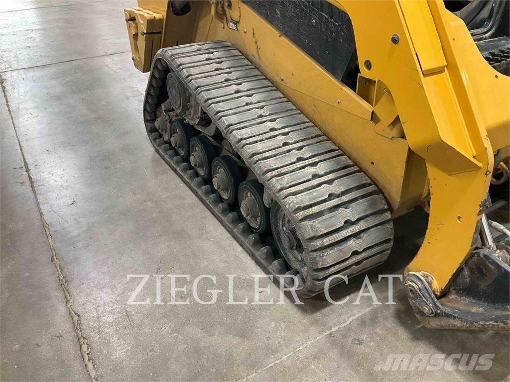 CAT 257D3 クローラーローダー