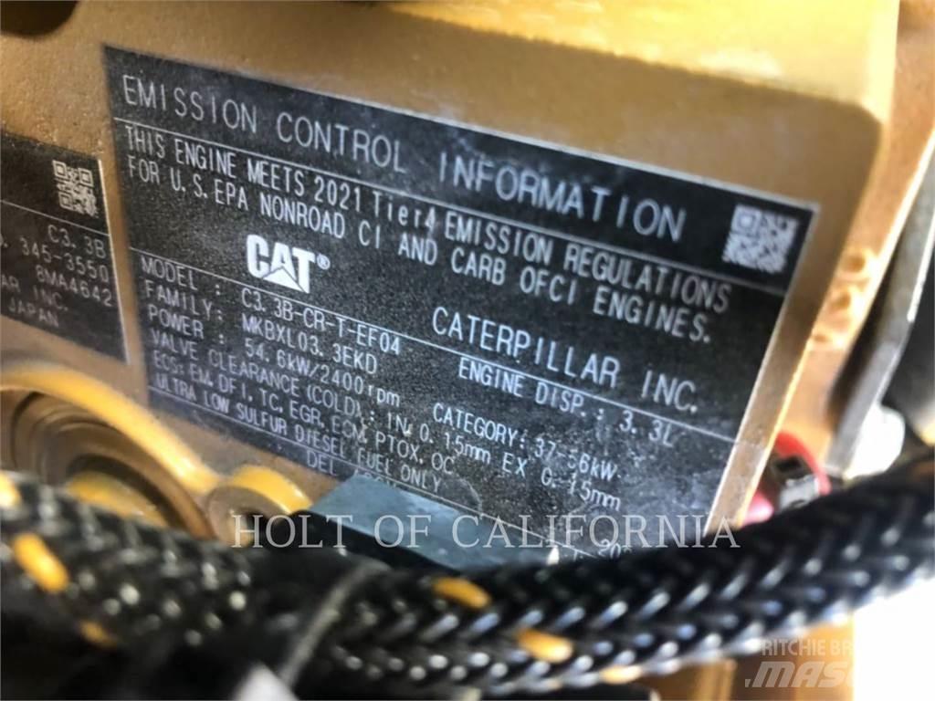 CAT 259 HF スキッドステアローダー