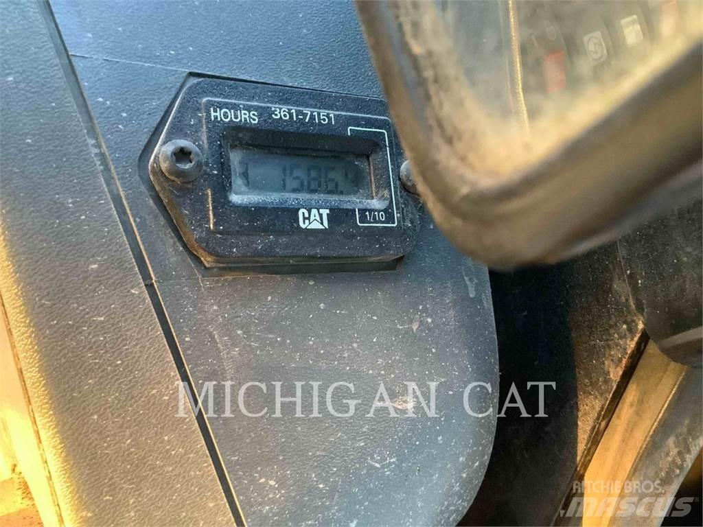 CAT 259B3 A2Q スキッドステアローダー